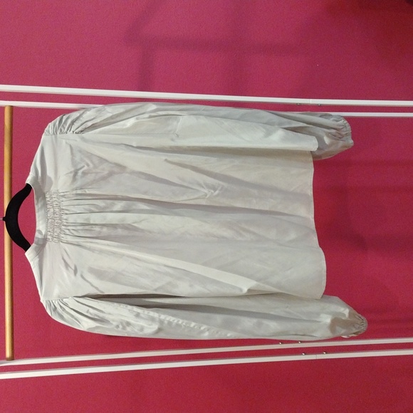 COS women's silk/cotton puffed sleeve blouse. Light green. EUC. Size 12 - Picture 5 of 11